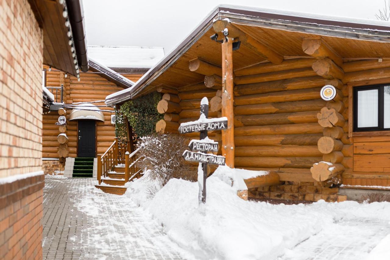 Отель Загородный Клуб Лачи Лужки Экстерьер фото